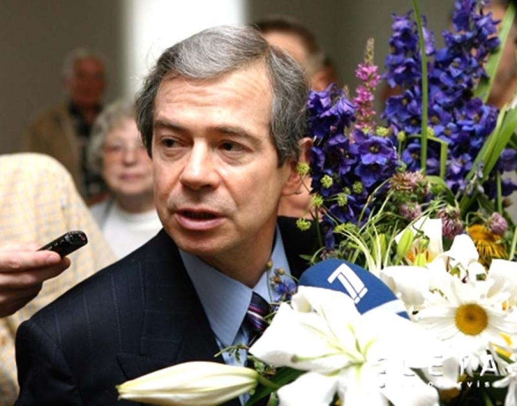 Aivars Lembergs pēc atbrīvošanas no apcietinājuma. Foto: LETA