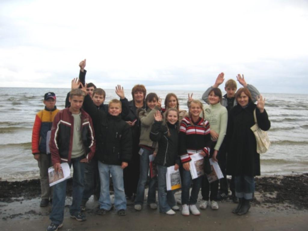Ar labi padarīta radoša darba apziņu - Gulbenes 2.vidusskolas skolēni un skolotāji pēc dalības festivālā 