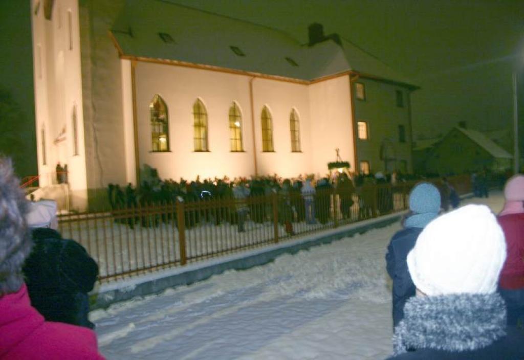 Adventes pasākums pie Gulbenes katoļu baznīcas. 2005.gads.
Autors: Foto: no arhīva