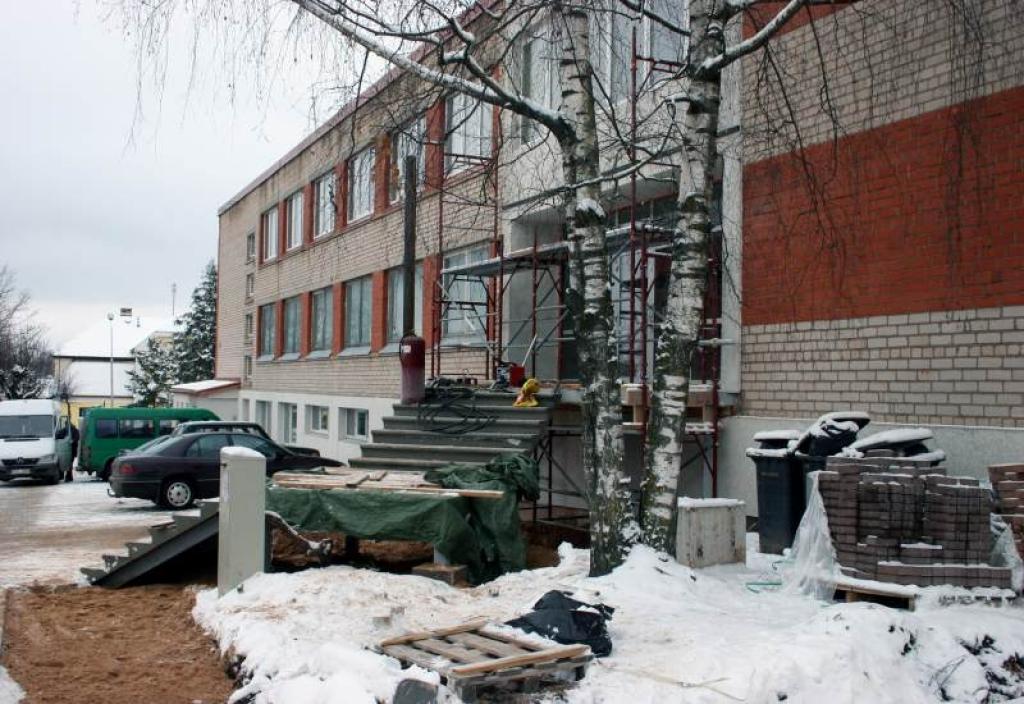 Ziemeļaustrumu reģionālās virsmežniecības ēka piedzīvo pārmaiņas. 
Autors: Foto: Gatis Bogdanovs 