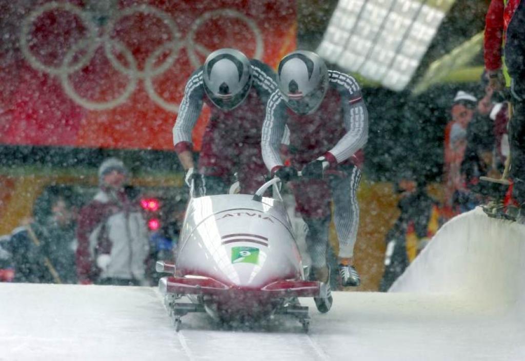 Jaunajai bobsleja sezona cītīgi gatavojas arī mūsu bobslejists Daumants Dreiškens.
Autors: Foto: no arhīva