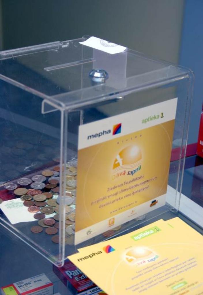 Par akcijas laikā gūtajiem ziedojumiem šogad tiks piepildīti 11 smagi un nedziedināmi slimu bērnu sapņi.
Autors: Foto: Gatis Bogdanovs