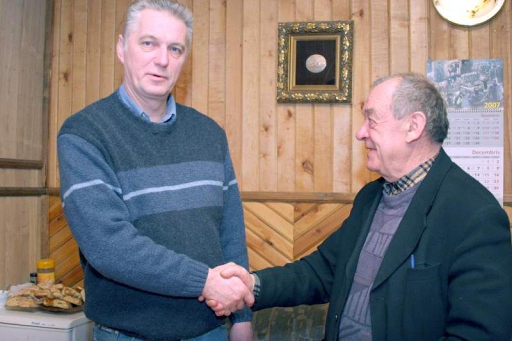 Vilhelmam Sniedzānam rallija organizēšanā jau vairākus gadus palīdz liepājnieks Gvido Ķirsons. 
Autors: Foto: Gatis Bogdanovs