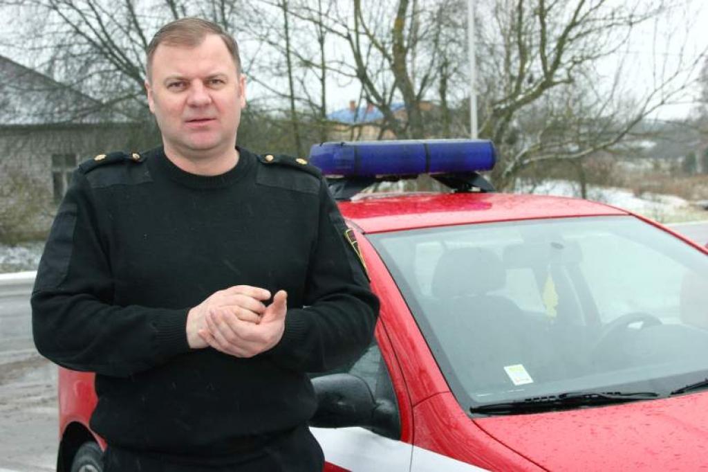 Valsts ugunsdzēsības un glābšanas dienesta Gulbenes brigādes komandieris Vijārs Griķis 