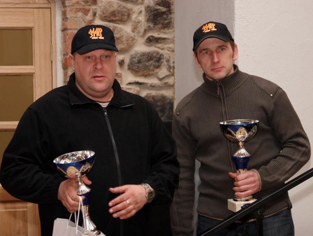 A + klasē uzvaras lauru plūca gulbenieši Ainārs Igaveņš/Gatis Cimdiņš („AutoStils Rally team”), viņi pēc rallija pirmā apļa bija 2.vietā.
Autors: Foto: Gatis Bogdanovs