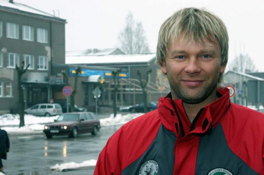 Ar Edmundu Valeiko līgums ir noslēgts līdz šīs sezonas beigām, par turpmāko darbību viņš runās pēc sezonas beigām. Treneris dzīvos Gulbenē un centīsies sevi pilnībā veltīt darbam. 
Autors: Foto: Gatis Bogdanovs 