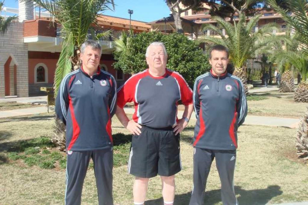 Turcija. pa kreisi: R.Lajuks, pa labi - J.Popovičenko, vidū - futbola tiesnešu leģenda M.Rubenis.
Autors: Foto:  no personiskā albuma