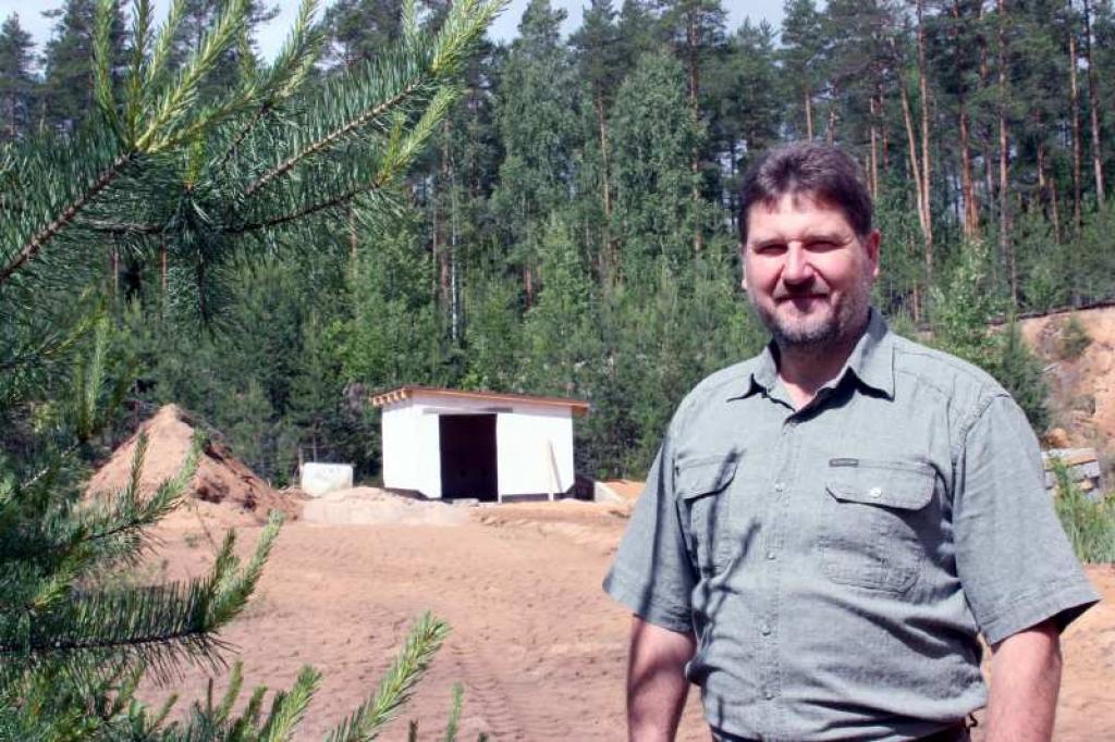 “Iekārtai būs divas programmas. Uz šīs pašas līnijas būs iespējams organizēt sacensības gan šaušanā pa skrejošu alni, gan arī pa skrejošu meža cūku,” stāsta Jānis Naglis.
Autors: Gatis Bogdanovs