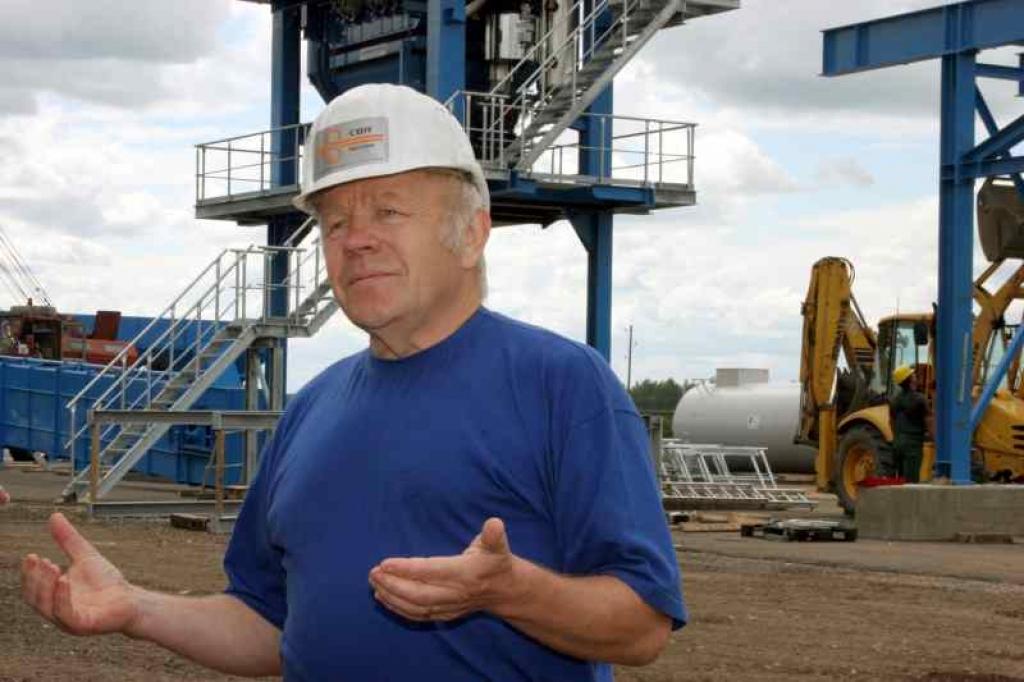 Latvijā ir aptuveni 20 asfaltbetona ražotnes. 