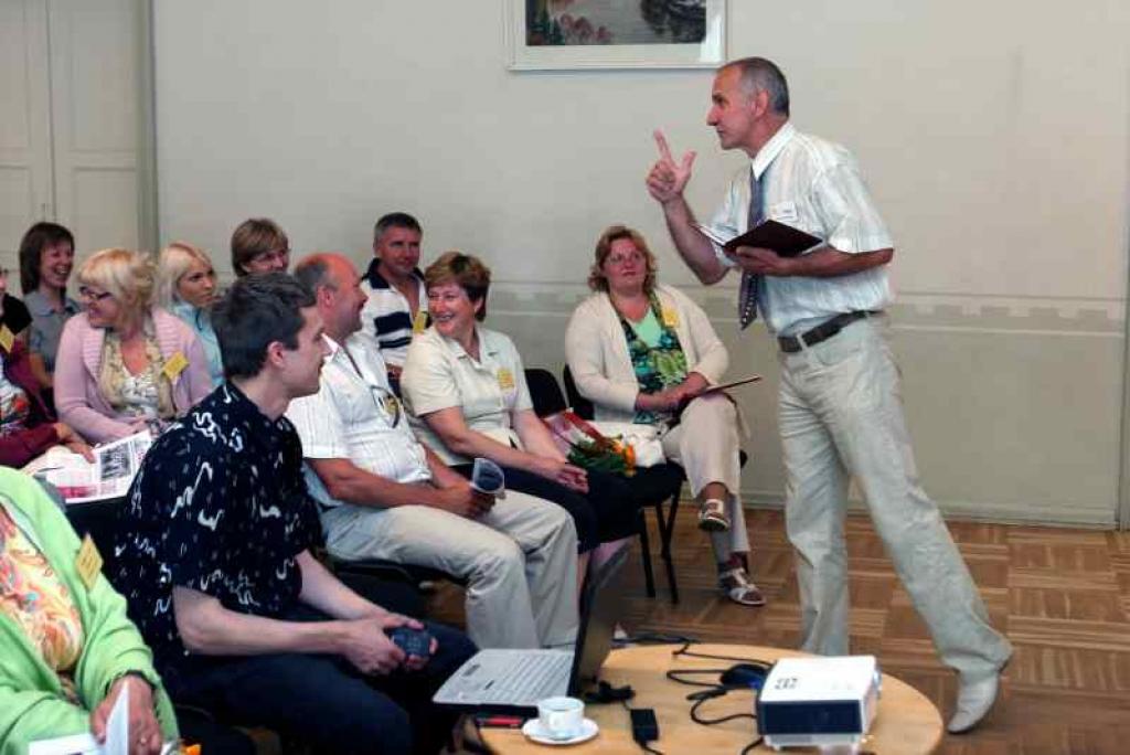 Prezentējot Lizuma pagastu, tā pašvaldības vadītājs Aldis Strads, pašvaldības iestāžu vadītāji un speciālisti lika lietā trīs iepriekšējās reģiona skatēs gūto pieredzi. 
Autors: Gatis Bogdanovs