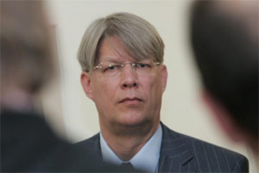 Autors: No interneta