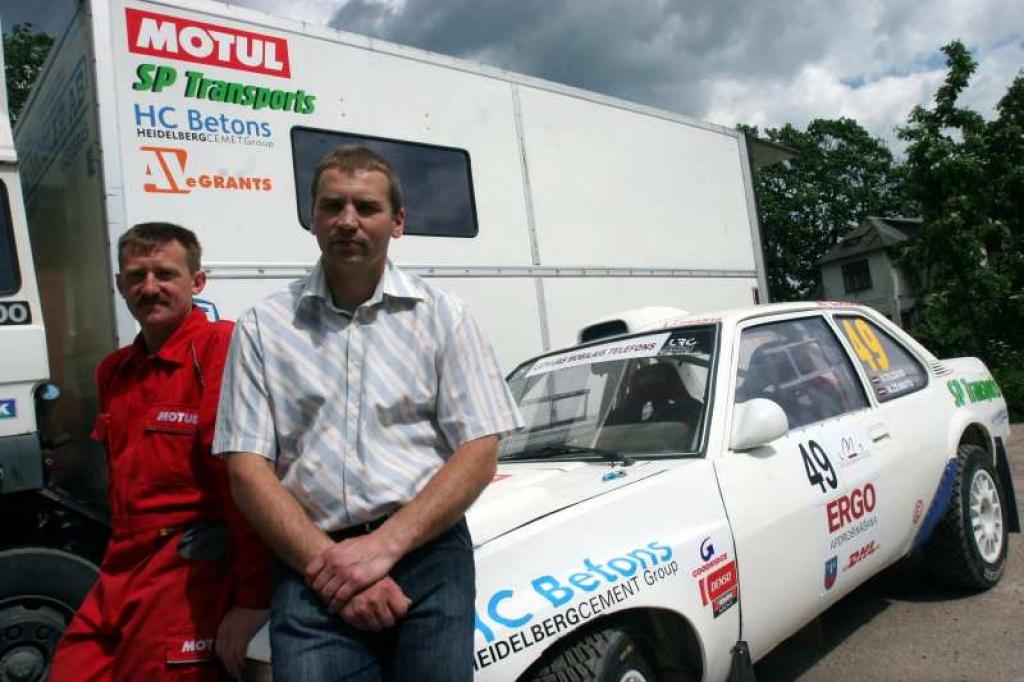 Vienīgajai Gulbenes ekipāžai Viesturam Tilgasam/ Modrim Žeimutam Latvijas rallija čempionāta ceturtajā posmā - rallijā 