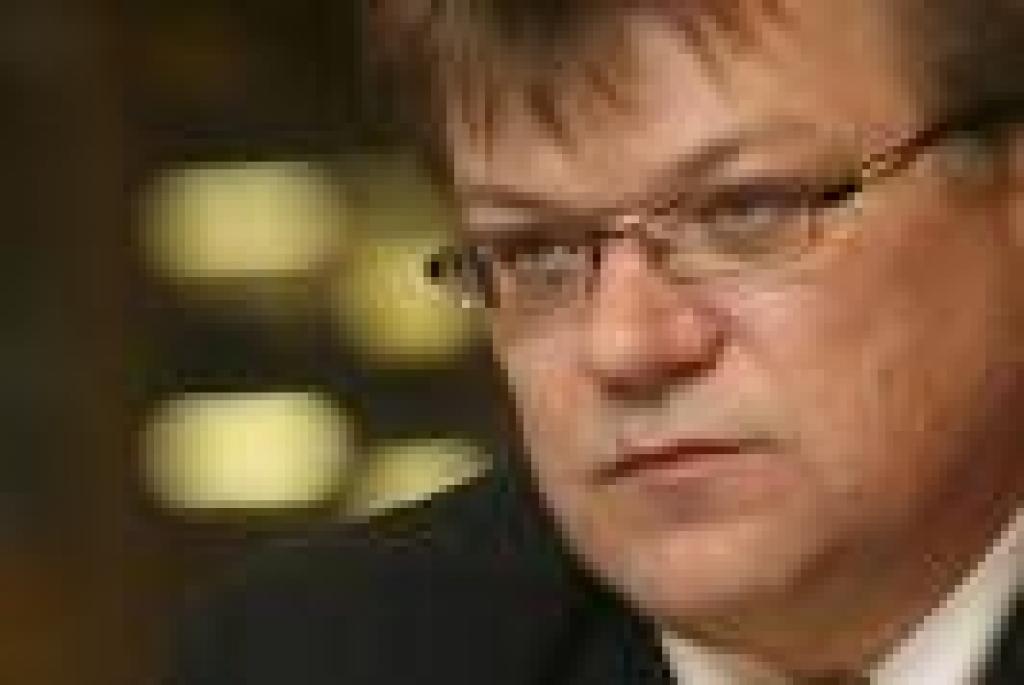 Autors: No interneta