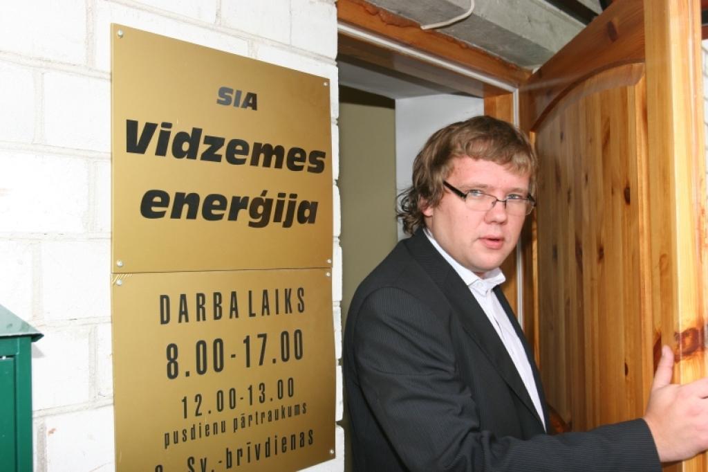 Uz jautājumu, kādos termiņos plānots uzcelt jauno ar šķeldu kurināmo katlumāju Gulbenē, Nākotnes ielā, Mindaugs Nevardausks tiešu atbildi nesniedz. 
Autors: Gatis Bogdanovs