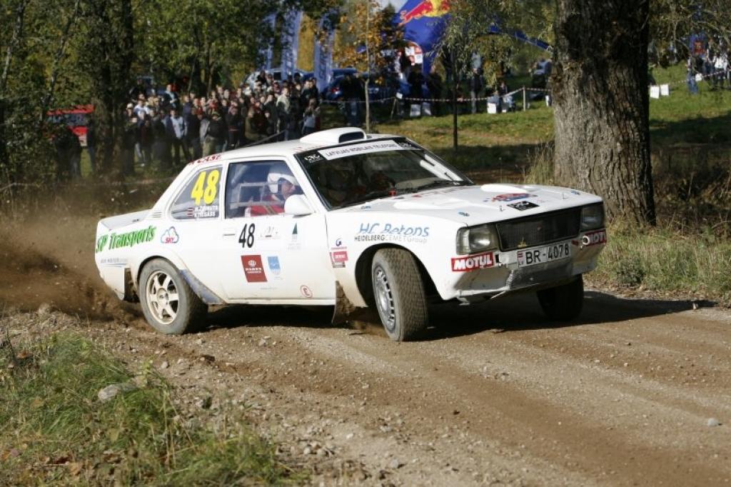 Ar sudraba godalgu izcīnīšanu savā 