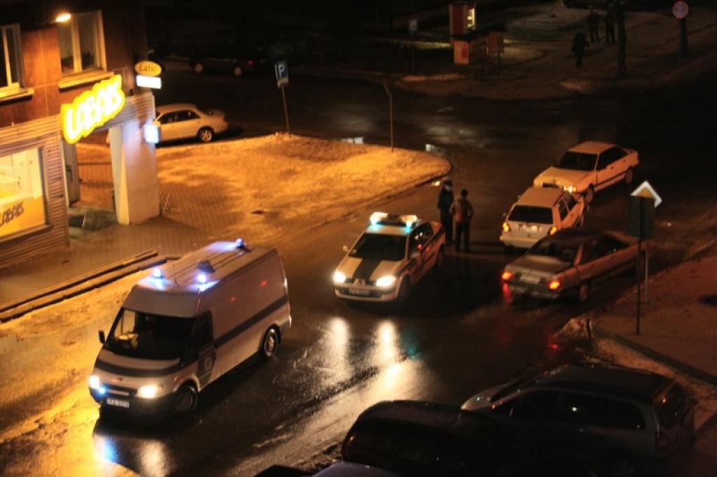 Divu automašīnu sadursme notika Gulbenē, pie O.Kalpaka un Ozolu ielas krustojuma.
Autors: Evita Brokāne