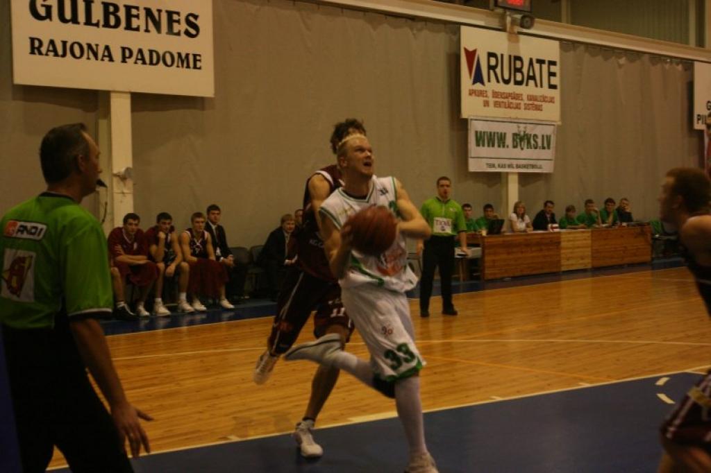 Spēlē ar lietuviešiem visvairāk - 20 - punktu ieguva Brūniņš.
Autors: Gatis Bogdanovs