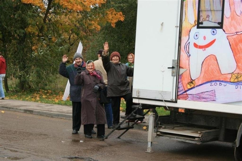 Mobilais zobarstniecības autobuss Preiļos.
Autors: No personiskā albuma