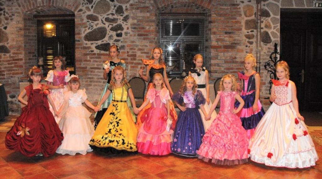 Ar kārtējiem panākumiem no 9. starpautiskā talantu un modes festivāla atgriezies Bānīša radošās studijas „Varavīksne