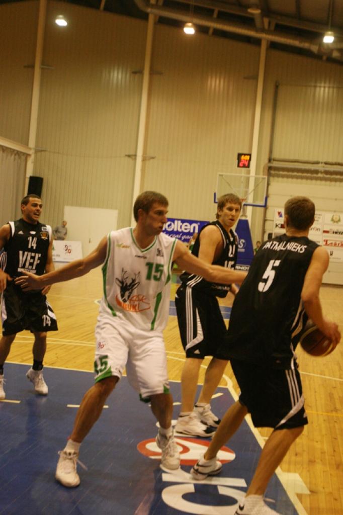 Spēlē ar Grieķiju visvairāk - 22 - punktus ieguva Jansons.
Autors: Gatis Bogdanovs (arhīvs)