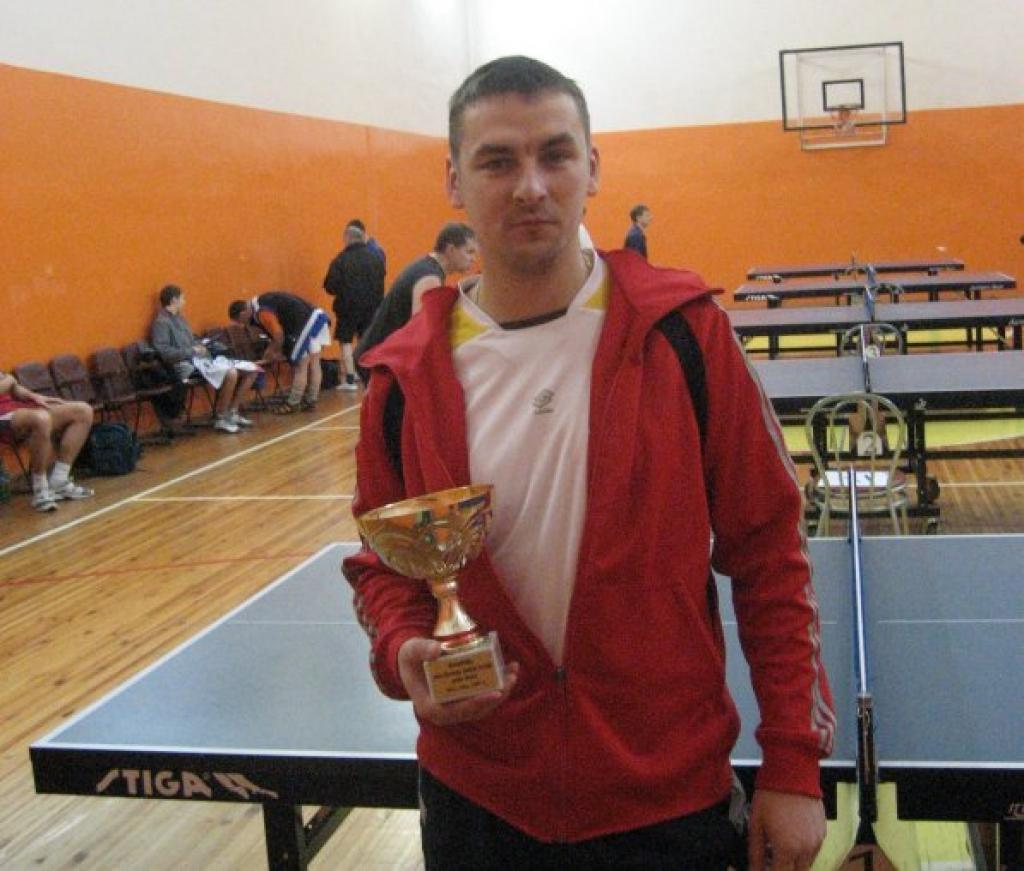 Jura Kravaļa balvas izcīņas 2009.gada pirmās kārtas sacensībās galda tenisā Andris Neilands ieguva trešo vietu.
Autors: Jāzeps Odumiņš