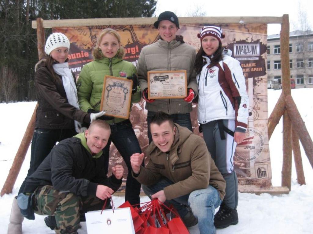 Gulbenes jaunsargi ir kļuvuši par  Vidzemes novada pusfināla piedzīvojumu un izaicinājumu spēlē “Jaunie Rīgas sargi” pusfināla uzvarētājiem 15 komandu konkurencē. 
Autors: Ingolfs Lūsis