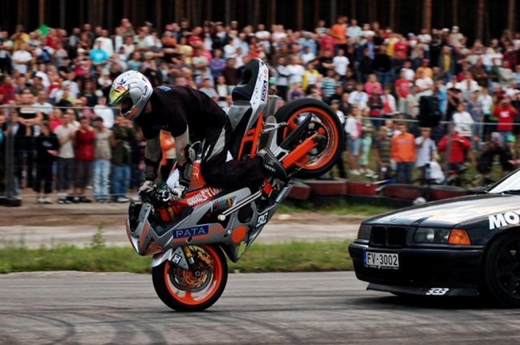 Autors: No personiskā albuma