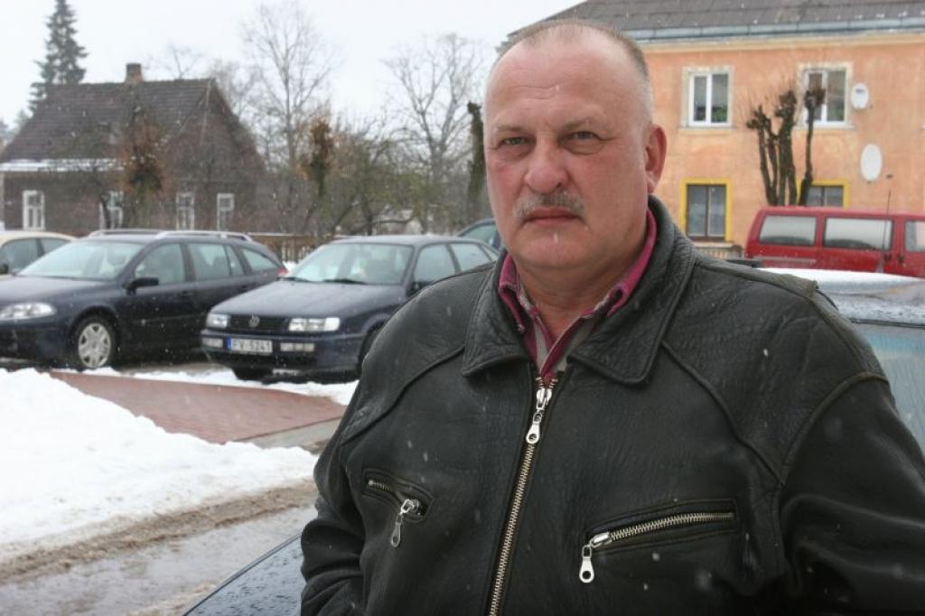 Šis ir viens no tiem gadiem, kad vārdadienu Guntis Strazds svin ēja mājās uz sauszemes, jo parasti tās atzīmējot kopā ar citiem kolēģiem – jūrniekiem uz kuģa.
Autors: Gatis Bogdanovs