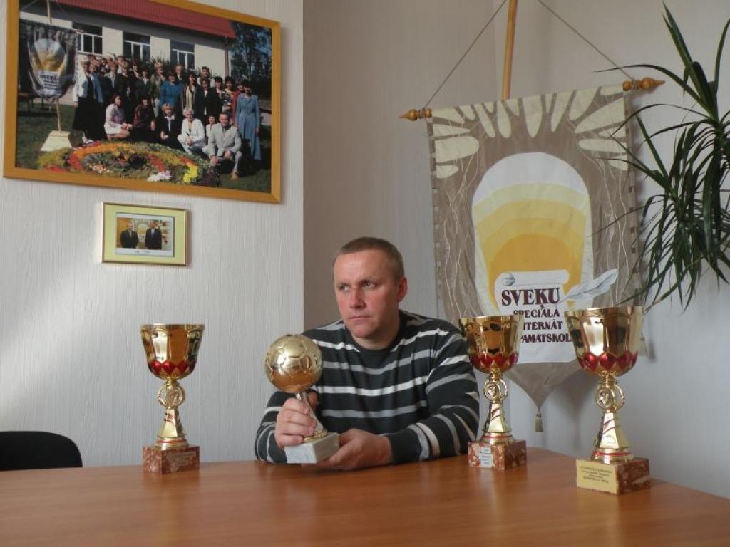 Sveķu speciālās internātpamatskolas audzēkņi ieguvuši visus kausus, kas tiek izcīnīti  speciālo skolu sacensībās valstī.
Autors: No personiskā albuma