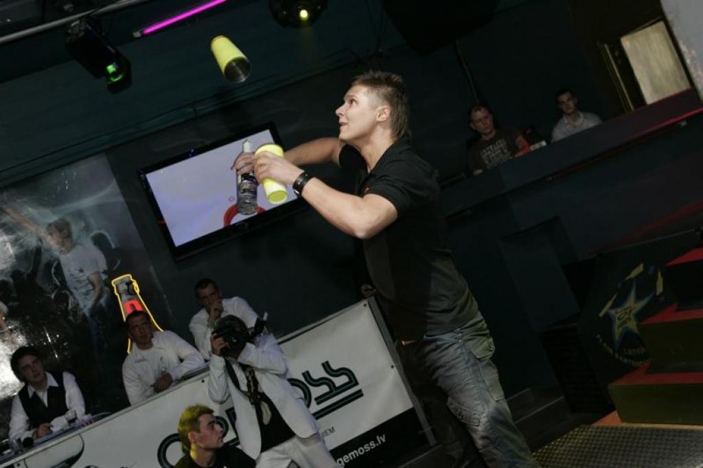 Galveno balvu 500 EUR vērtībā no tirdzniecības centra „Valleta