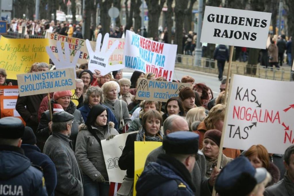 2.aprīlis. Rīga. Gulbenes rajona pārstāvji skolotāju protesta gājienā.
Autors: Raitis Puriņš (