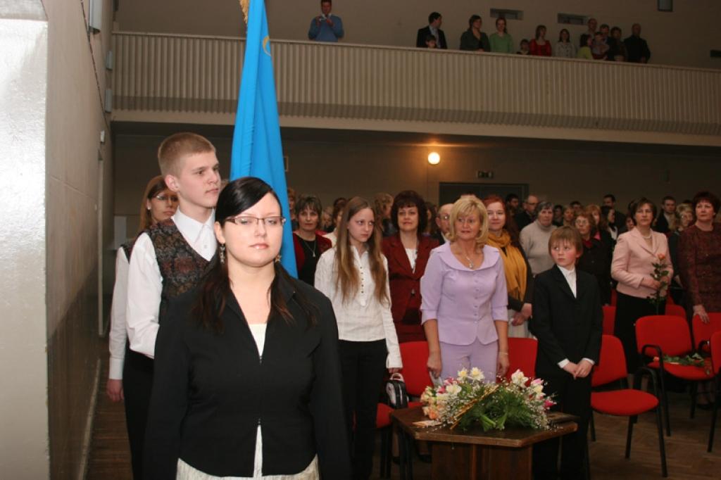 Šodien Gulbenes mūzikas skolai svinēja pusgadsimta jubileju.