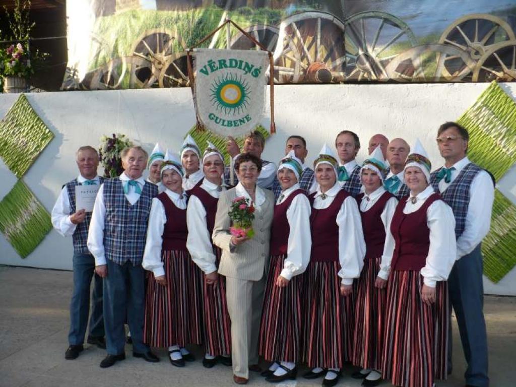 Autors: No personiskā albuma