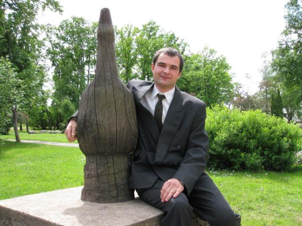 Viktors Bogdanovs atzīst, ka savus svētkus vairāk tomēr gaidījis bērnībā, jo tad tika pie kārotajām dāvanām. Savukārt tagad svētkos viņš vēlas saņemt tuvu cilvēku uzmanību.
Autors: Inita Savicka