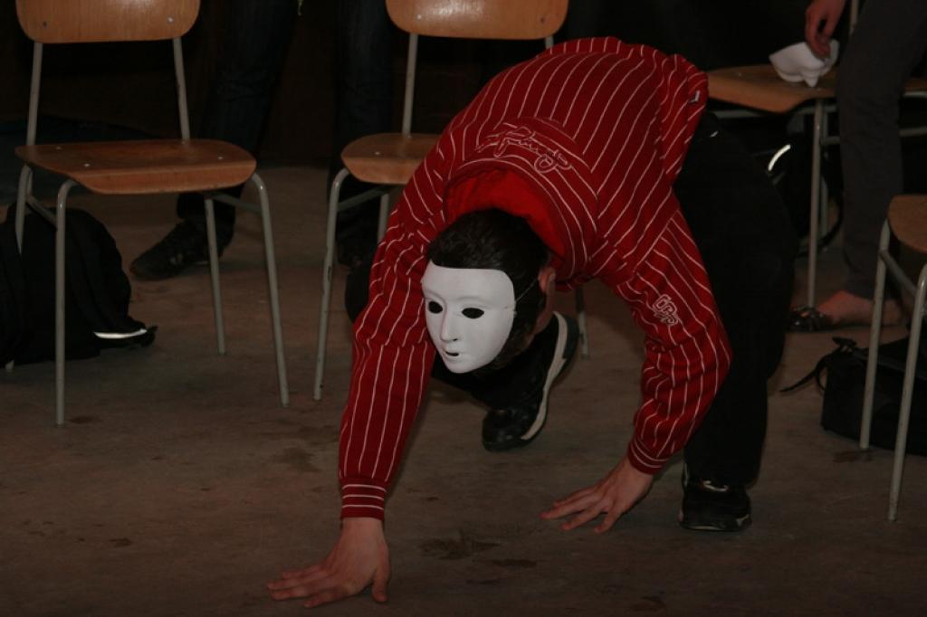 Neskatoties uz Eiroparlamenta un pašvaldību vēlēšanām, gulbenieši apmeklēja arī teātra festivāla 