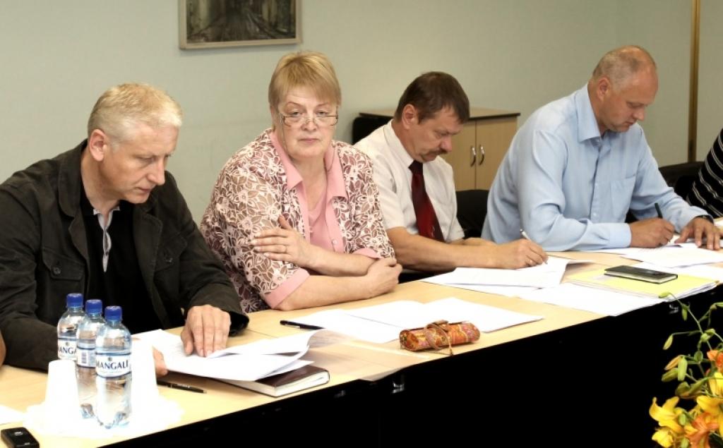 Gulbenes novada domes deputāte Saulcerīte Indričeva kopš 22.jūlija domē vada attīstības un īpašumu nodaļu.
Autors: Gatis Bogdanovs (no arhīva)