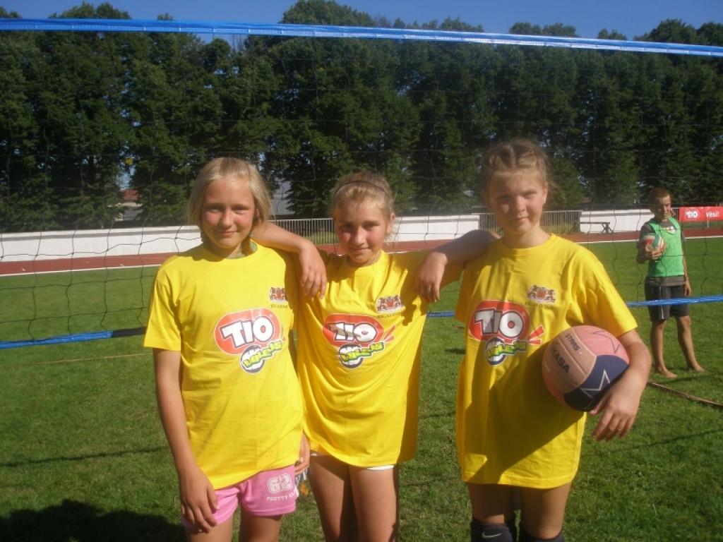 2.vietas ieguvējas D grupā (no kreisās): Marta Nipāne, Krista Arta Gargurne un Unda Lībere.
Autors: No personiskā albuma