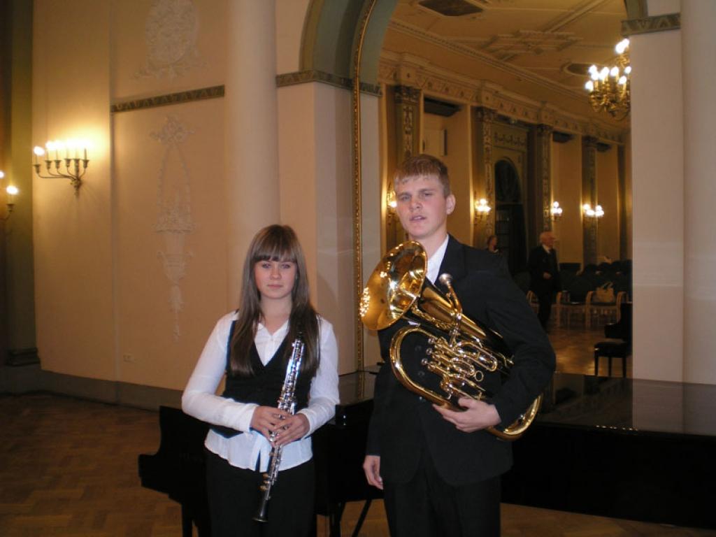 Gulbenes mūzikas skolas audzēkņi Līga Kalniņa un Artūrs Haritonovs piedalījās konkursa 