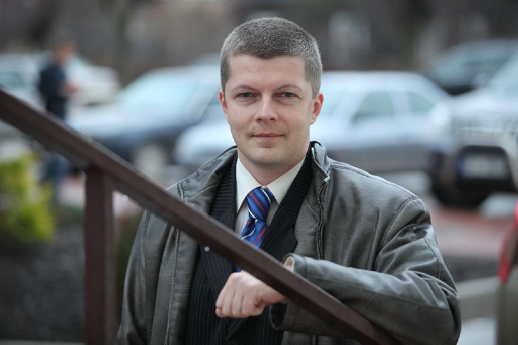 Gulbenietis Andis Fazekašs atzīst, ja cilvēkam uzvārds ir garš un sarežģīts, tad vārdam noteikti jābūt īsam.
Autors: Gatis Bogdanovs