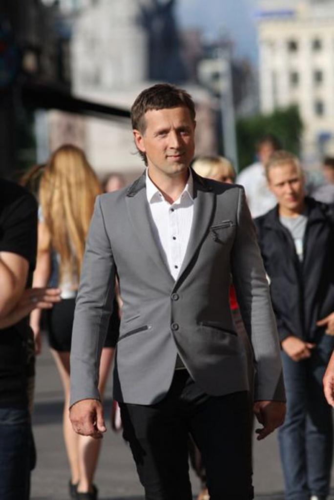 Latviešu mūziķis un klausītāju iecienīts dziedātājs Normunds Rutulis 14.novembrī dziedās arī Gulbenes kultūras centrā
Autors: No personiskā albuma