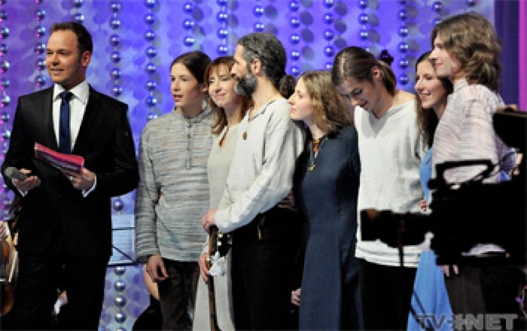  Vītolu ģimene šova noslēguma pasākumā atkal visi kopā.
Autors: Felicija Survilo (TVNet)