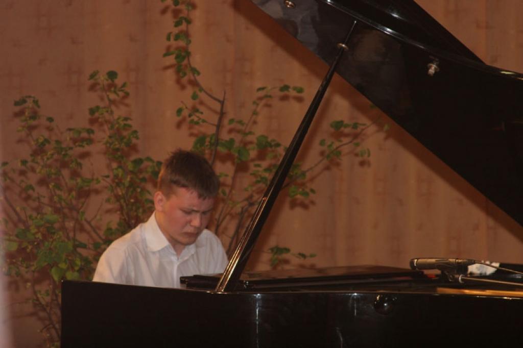 Jāzepa Vītola Latvijas Mūzikas akadēmijas 2.kursa students – jaunais pianists Rihards Plešanovs no Gulbenes ar izcilu priekšnesumu ir pārliecinoši uzvarējis 19. jauno mūziķu konkursā, kas norisinājās Itālijas pilsētā Milānā, un ieguvis vienu no trim galvenajām balvām. 
Autors: Gatis Bogdanovs (no arhīva)