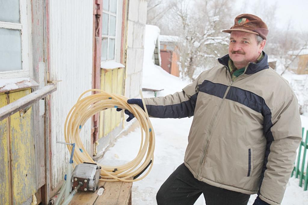 Arī stāķēnietim Svenim Spenneram privātmājā ir aizsalis ūdensvads. Viņš atklāj, ka šādi ir gadījies arī iepriekš, taču nu jau kādus gadus trīs četrus viņi bija iztikuši bez šādām problēmām. 
Autors: Gatis Bogdanovs