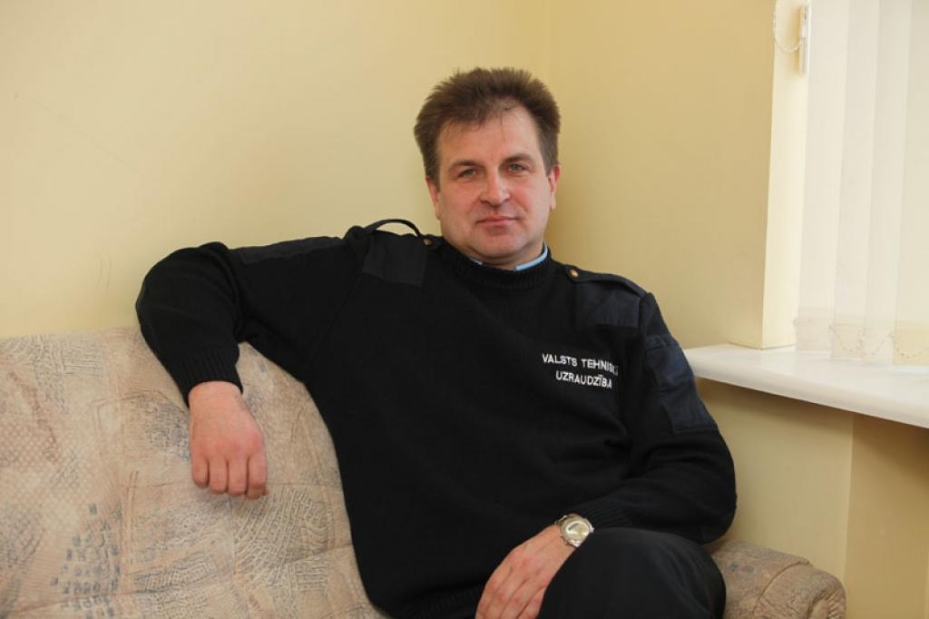 Indulis Briedītis vārdadienu parasti atzīmē ģimenes un draugu lokā. Protams, viņš priecājas par katru, kurš viņu atceras un apsveic šajā dienā.
Autors: Gatis Bogdanovs