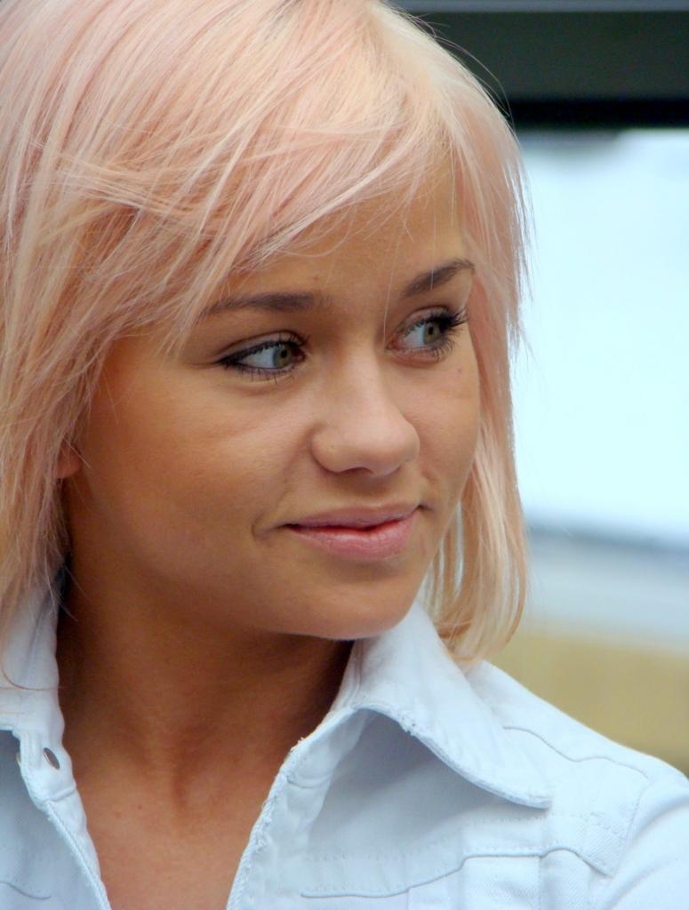 Latviju Eirovīzijā 2010.gada muzikālajās sacensībās pārstāvēs Aisha (Aija Andrejeva)
Autors: www.ribejamute.lv