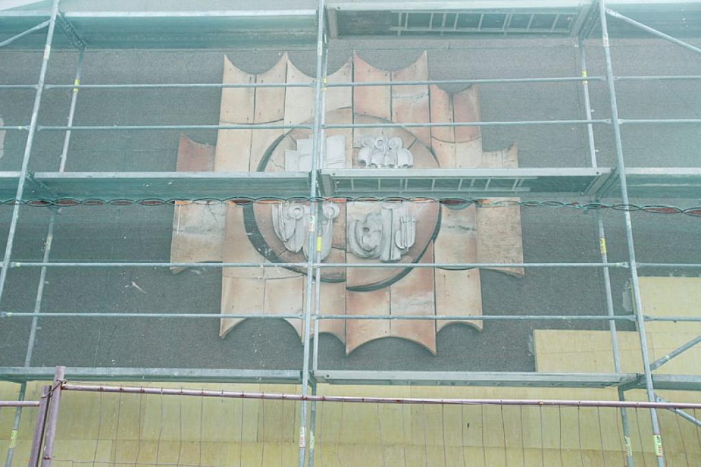 Pirms vairāk nekā 30 gadiem izgatavotais ēku rotājošais elements tiks atjaunots un novietotā tā agrākajā vietā.
Autors: Gatis Bogdanovs