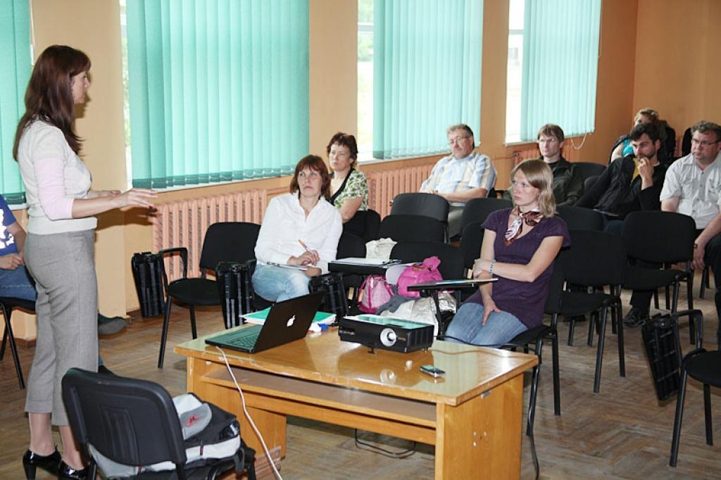 Gulbenes novada zemnieki uzskata, ka tieši Latvijā daudzas Eiropas Savienības lauksaimniecības politikas izvirzītās prasības tiek pārspīlētas. Šo kritiku viņi pauda arī otrdien notikušajā sanāksmē.
Autors: Gatis Bogdanovs