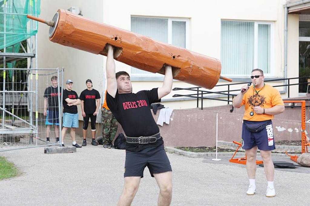 1.vietu sacensībās izcīnīja Rankas pārstāvis Kristaps Dauksts. Viņam pienācās arī ceļojošais kauss
Autors: Gatis Bogdanovs