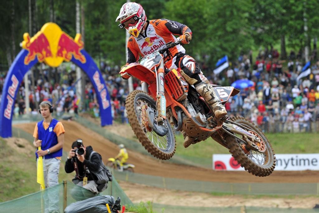 Autors: No personiskā albuma