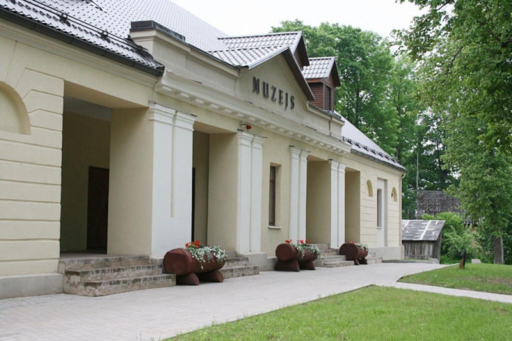 Jaunatklātais Balvu Novada muzejs 
Autors: No personiskā albuma